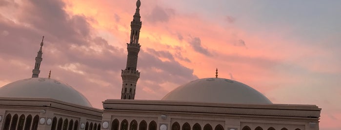 La moschea del Profeta is one of Madinah.