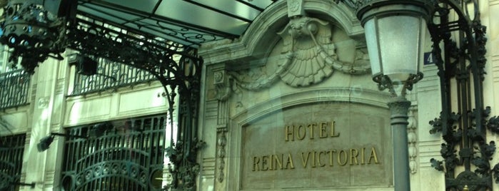 Hotel Husa Reina Victoria is one of Tempat yang Disukai Sergio.