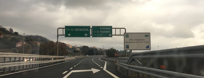Savona is one of Италия.
