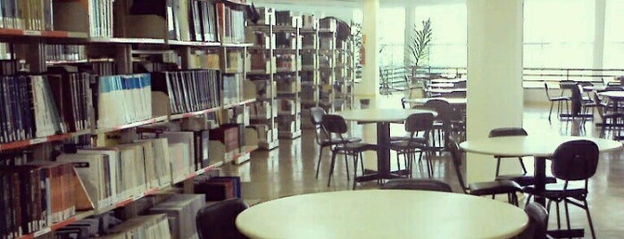 Biblioteca - PUC Minas is one of สถานที่ที่ Rodrigo ถูกใจ.