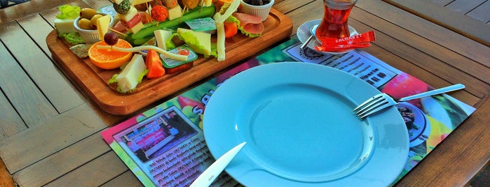 Salman Restaurant is one of h.sarper'in Beğendiği Mekanlar.