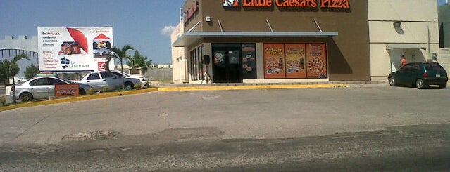 Little Caesars Pizza is one of Restaurantes, Bares!.