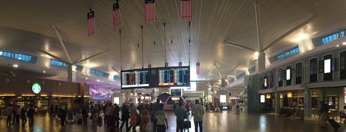Kuala Lumpur International Airport (KUL) Terminal 2 is one of Shandyさんのお気に入りスポット.