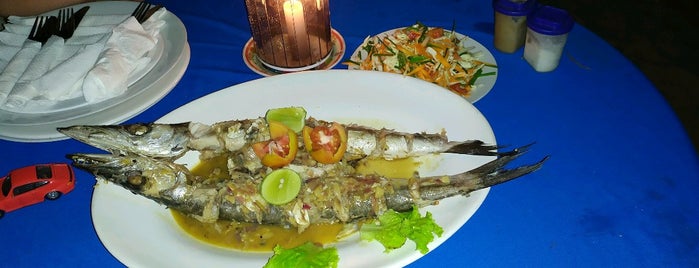 Coral Light Restaurant is one of Tempat yang Disukai Zsolt.