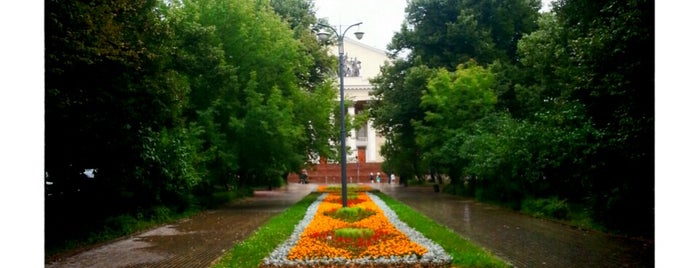 Площадь Журавлева is one of Orte, die Jano gefallen.