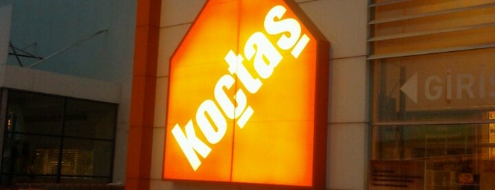 Koçtaş is one of Bernaさんのお気に入りスポット.