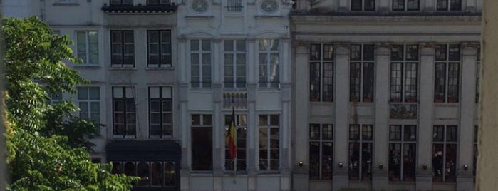 The Moon Hotel is one of Bruxelles.