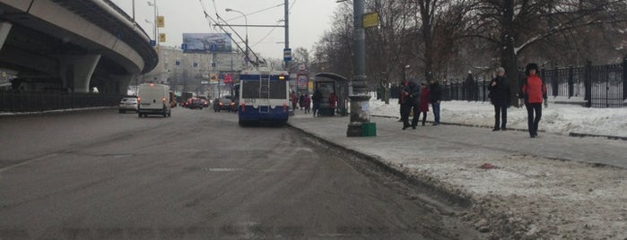 Остановка «Метро ВДНХ» is one of Наземный общественный транспорт (Остановки).