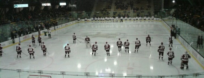 UVM Gutterson Fieldhouse is one of College Hockey Rinks.
