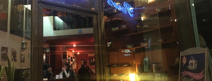 Paeez Café | کافه پاییز is one of สถานที่ที่บันทึกไว้ของ Mohsen.