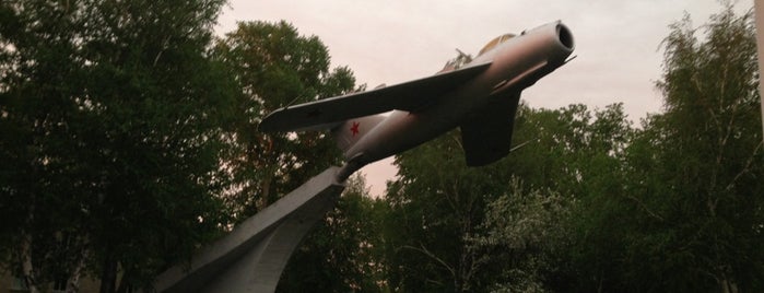 Памятник самолёту МиГ-17 is one of TOP PLACES Челябинск и область.