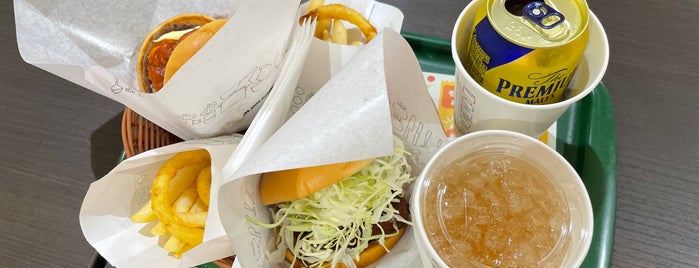 MOS Burger is one of 食べ物処.