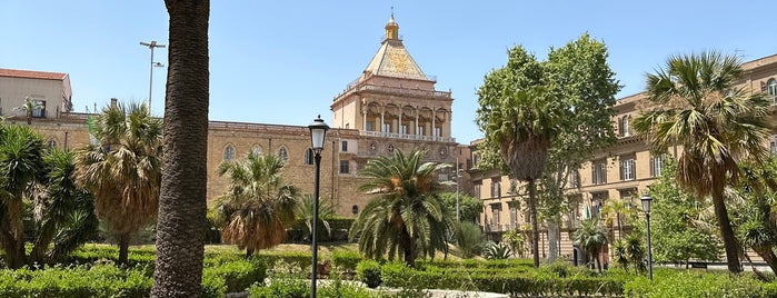Palazzo dei Normanni is one of Сицилия и пенсия.