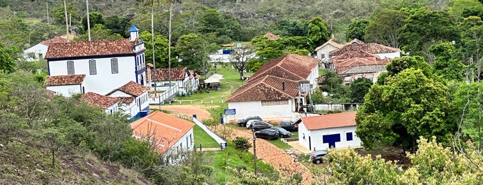 Vila do Biribiri is one of Diamantina.