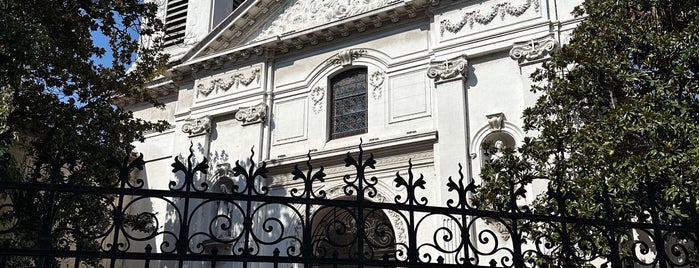 Iglesia Santa Catalina de Siena is one of Buenos Aires.