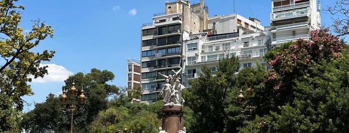 Monumento Homenaje de la Colonia Francesa a la Nación Argentina is one of To Try - Elsewhere40.