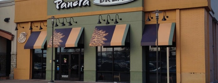 Panera Bread is one of Ernestoさんのお気に入りスポット.