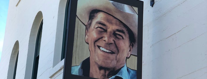 Reagan Ranch is one of Tempat yang Disukai Tom.