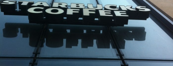 Starbucks is one of Tempat yang Disukai Gilles.