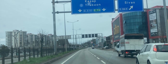 Giresun - Trabzon Yolu is one of Karadeniz Sahil Yolu.