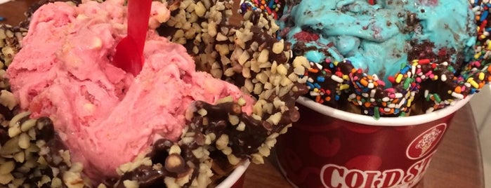 Cold Stone Creamery is one of Tempat yang Disukai Diner.