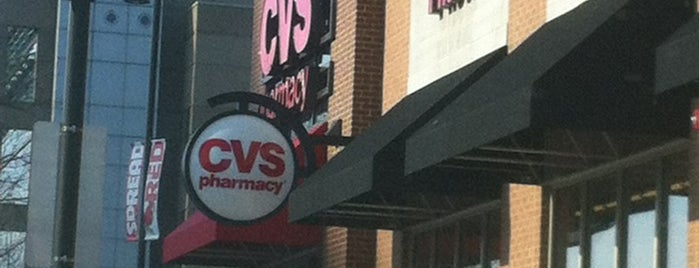 CVS Pharmacy is one of Locais curtidos por Ray.