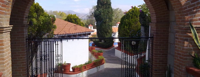 Villas La Hacienda is one of QRO.