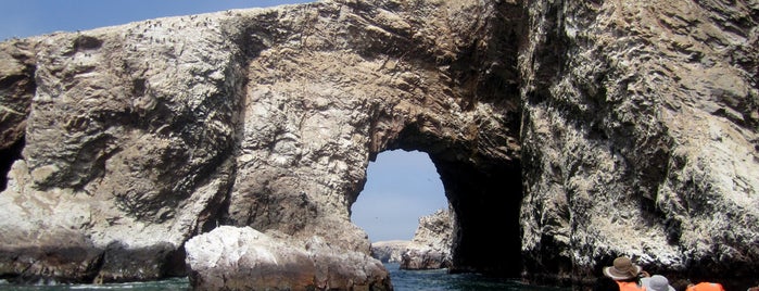 Reserva Nacional Islas Ballestas is one of Perú.