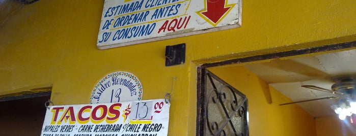 Tacos y Tamales Toña is one of Locais curtidos por Isaákcitou.