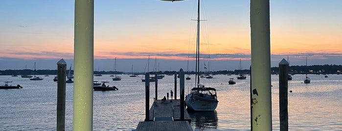 Manhasset Bay Marina is one of Dock and Dine.