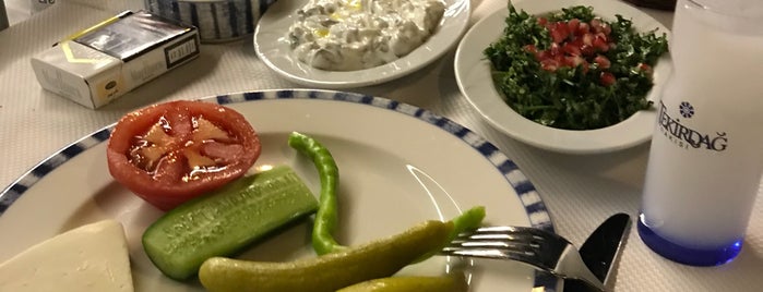 Yelken Restaurant is one of Canan'ın Beğendiği Mekanlar.