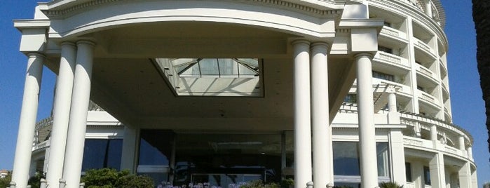 Hotel del Mar is one of Tempat yang Disukai Carlos.
