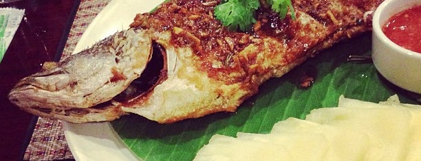 Kingfisher Restaurant is one of Posti che sono piaciuti a Анжи ⛔.
