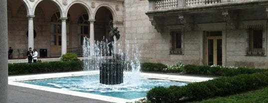 Biblioteca Pública de Boston is one of Education & Art in Greater Boston.