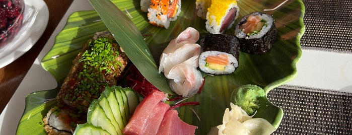 Sushi Mari is one of สถานที่ที่ mikko ถูกใจ.