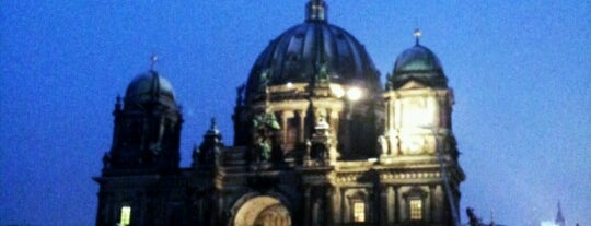Katedral Berlin is one of Berlin.