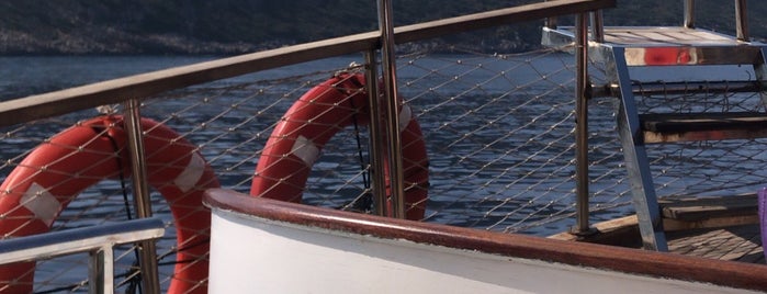 Altuğboat's is one of Locais curtidos por Asojuk.