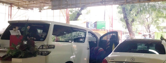 The Auto Bridal Carwash is one of adottya Favorite Spot.