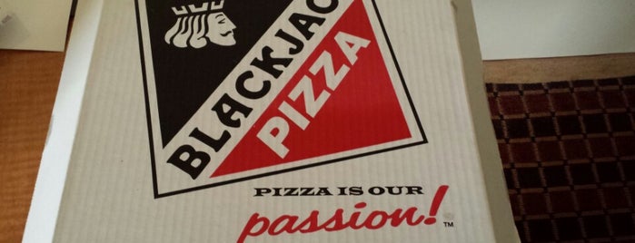 Blackjack Pizza & Salads is one of Lieux qui ont plu à Alejandra.