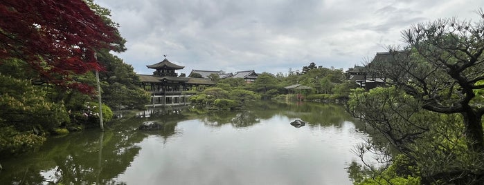 平安神宮神苑 is one of Japan.