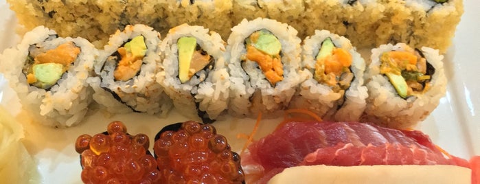 Asian Avenue is one of The 15 Best Places for Sushi in Lakeview, Chicago.