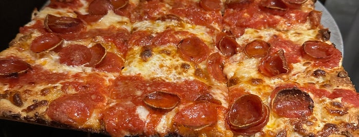 Harry's Italian Pizza Bar is one of USA NYC MAN FiDi.