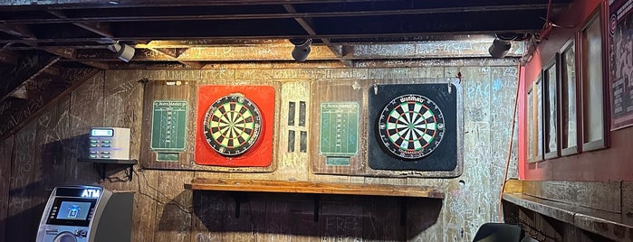Cody's Public House is one of Darts.