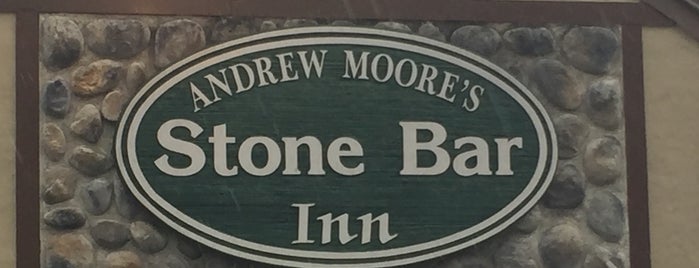 Stone Bar Inn is one of G : понравившиеся места.