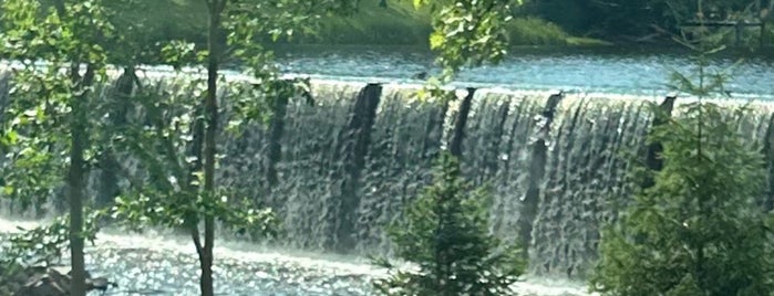 Bear Creek Dam is one of Non restaurants.