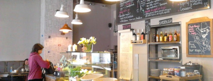 Central Cafe is one of Lieux sauvegardés par Jane.