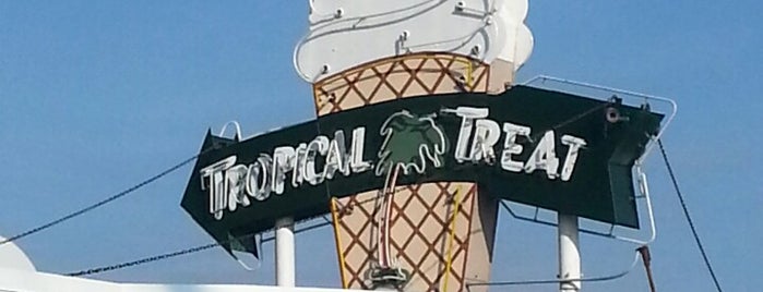 Crabbs Tropical Treat is one of Orte, die Emma gefallen.