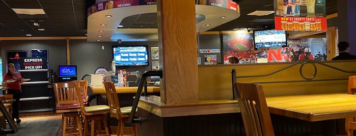 Applebee's Grill + Bar is one of Places to eat!.