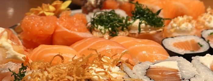 Itoshii sushi is one of Barzinhos.