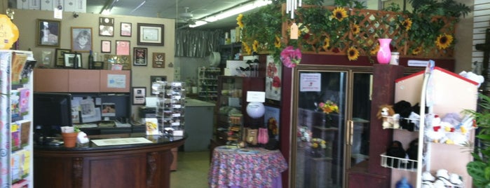 AppleBlossom Florist & Gifts is one of Places to try.